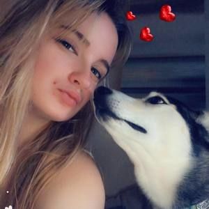 Meet your Posher, Jillian